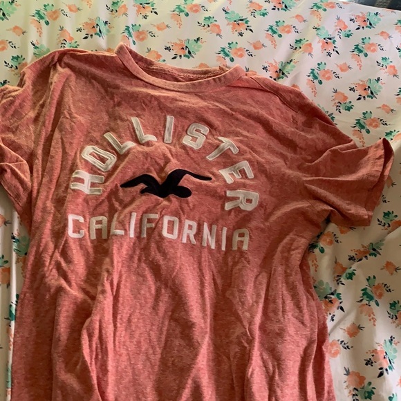Hollister t-shirt - Picture 1 of 2